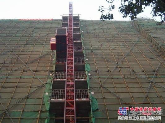 塔吊施工电梯物料升降机租赁-中国路面机械网